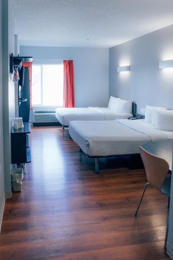 Motel 6 Airdrie Ngoại thất bức ảnh