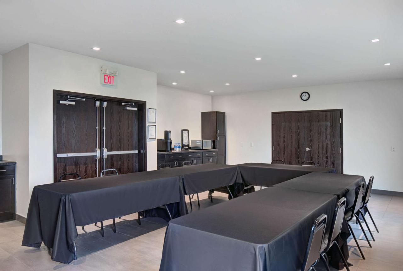 Motel 6 Airdrie Ngoại thất bức ảnh