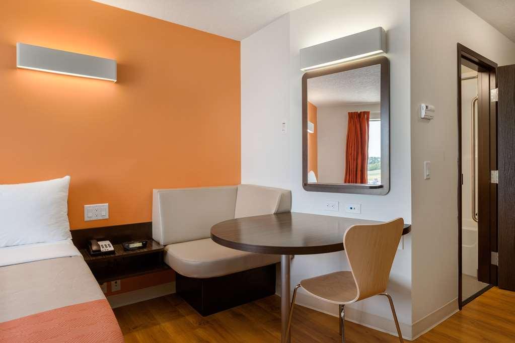 Motel 6 Airdrie Phòng bức ảnh